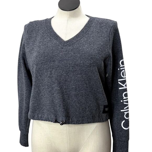 Calvin Klein Size XL Crop Sweatshirt Spellout V-Neck Gray Athleisure Activewear - Picture 1 of 13